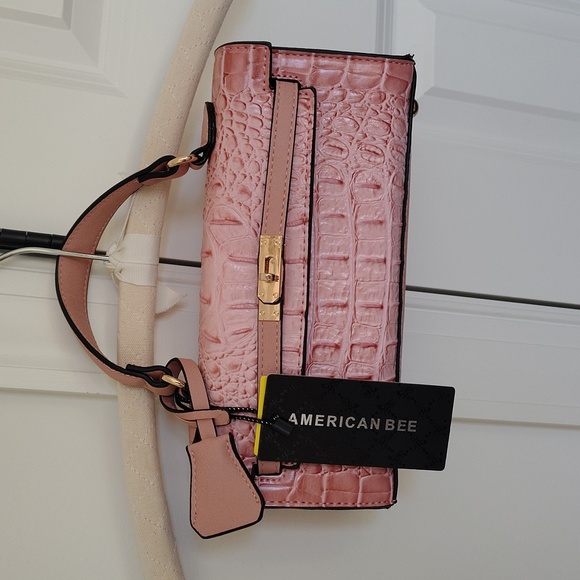 NWT Pink American Bee Purse with crossbody removable strap - Picture 2 of 14